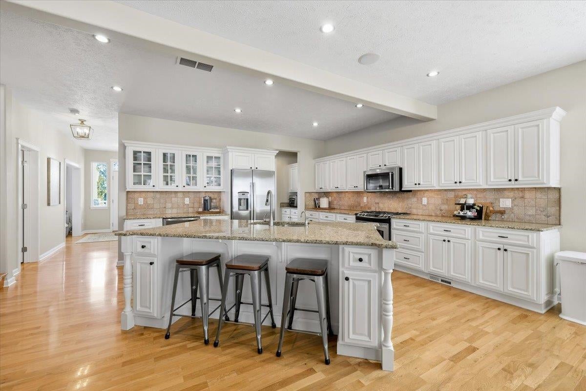 Liberty Lake, Washington, 99019, United States, 3 Bedrooms Bedrooms, ,4 BathroomsBathrooms,Residential,Active,1962169