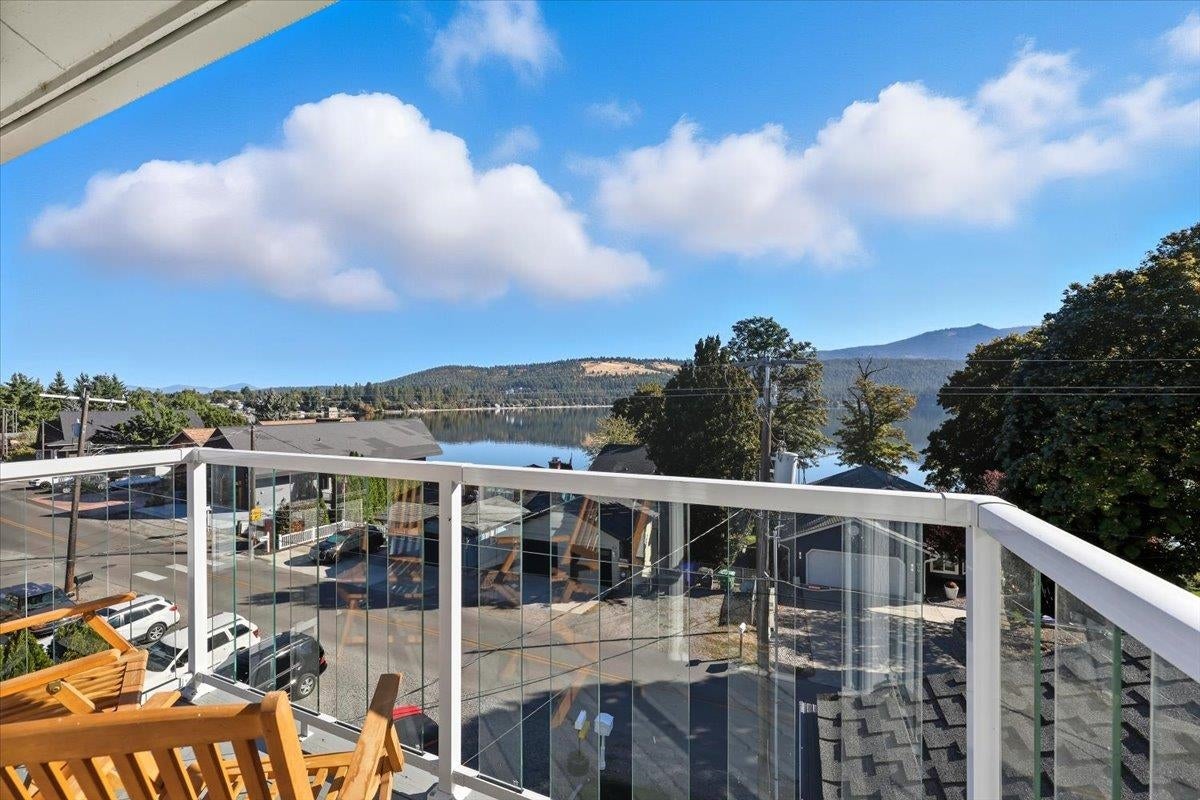 Liberty Lake, Washington, 99019, United States, 3 Bedrooms Bedrooms, ,4 BathroomsBathrooms,Residential,Active,1962169