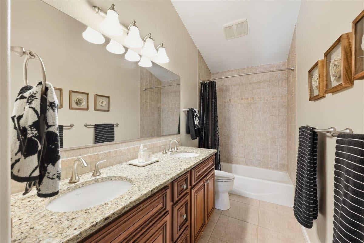 Liberty Lake, Washington, 99019, United States, 3 Bedrooms Bedrooms, ,4 BathroomsBathrooms,Residential,Active,1962169