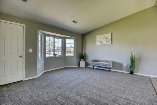 12411 W 9TH AVE, AIRWAY HEIGHTS, WA 99001, photo 3 of 27