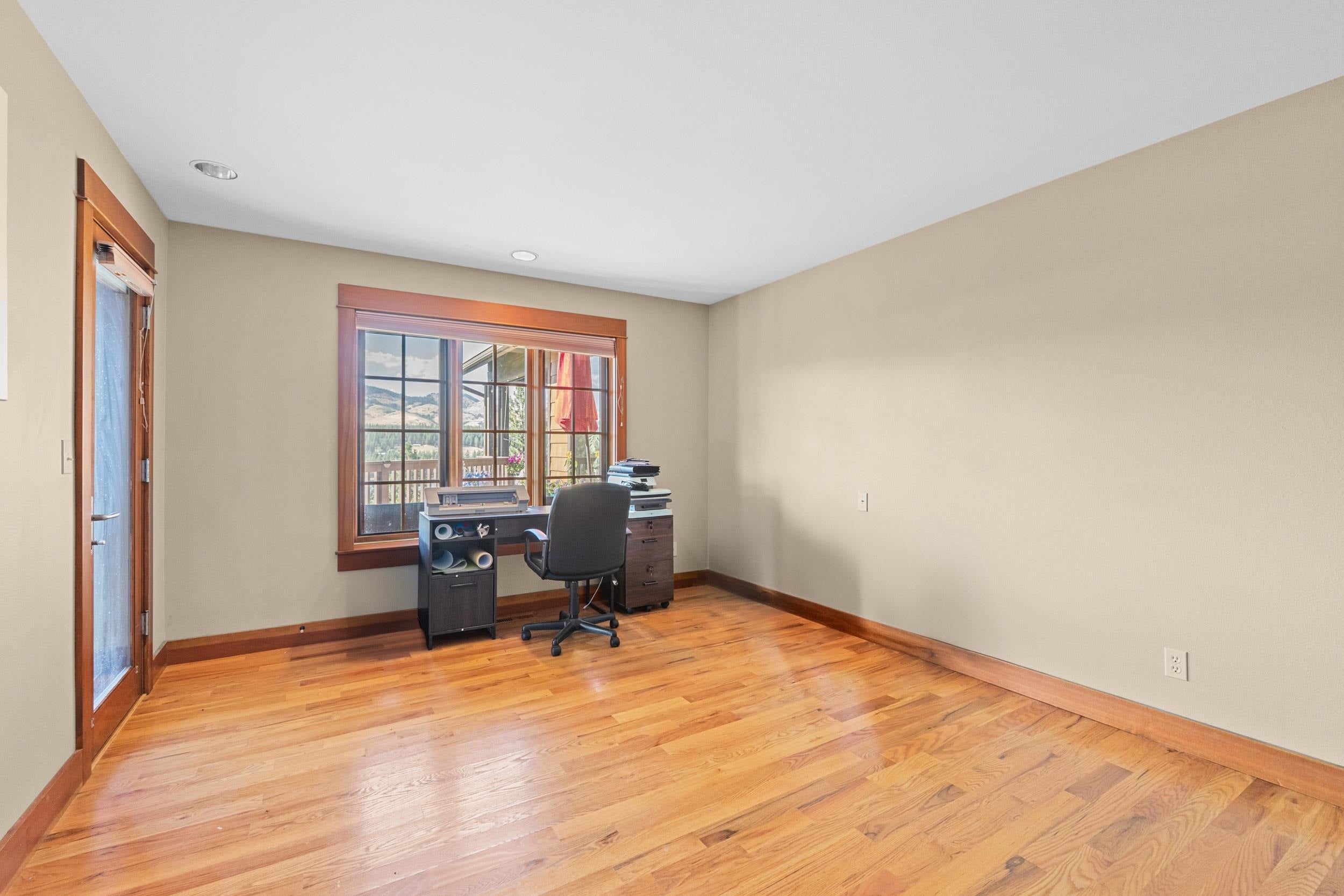 Evans, Washington, 99126, United States, 4 Bedrooms Bedrooms, ,4 BathroomsBathrooms,Residential,Active,1904176