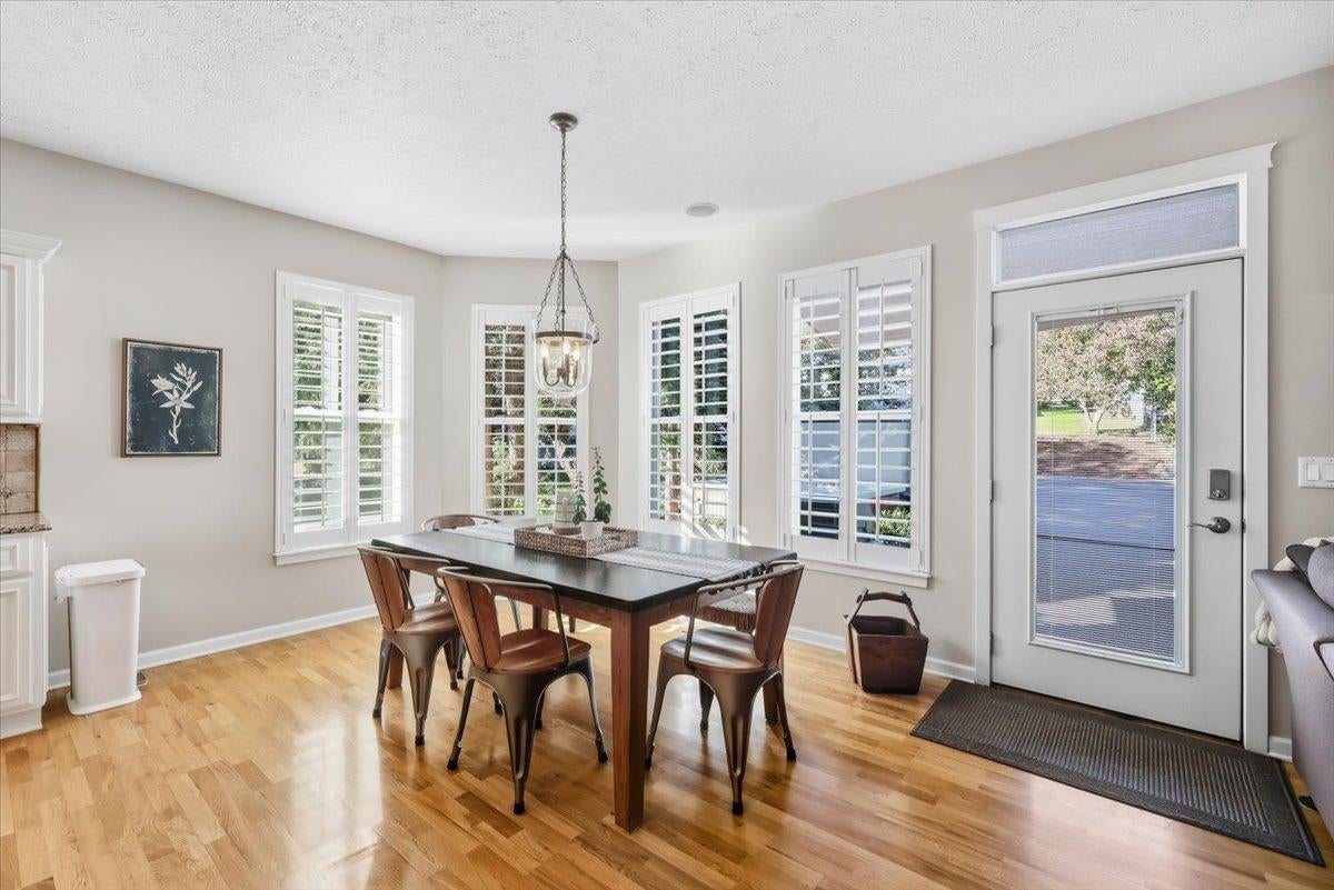 Liberty Lake, Washington, 99019, United States, 3 Bedrooms Bedrooms, ,4 BathroomsBathrooms,Residential,Active,1962169