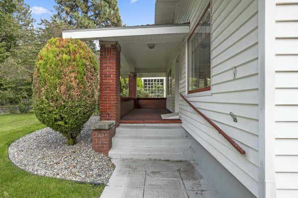 507 W 17TH AVE, SPOKANE, WA 99203, photo 3 of 42