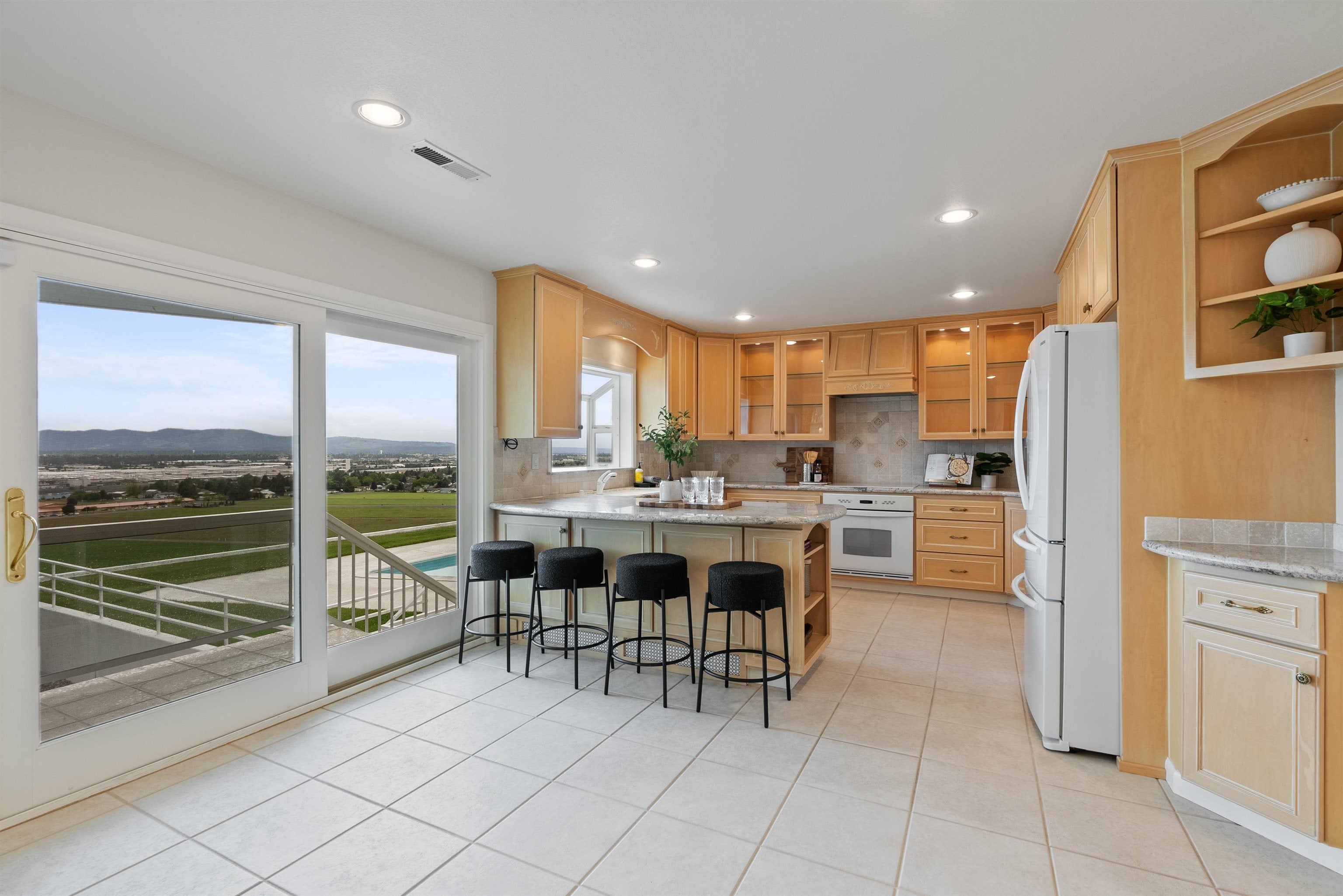 Spokane, Washington, 99216, United States, 4 Bedrooms Bedrooms, ,4 BathroomsBathrooms,Residential,Active,1823937