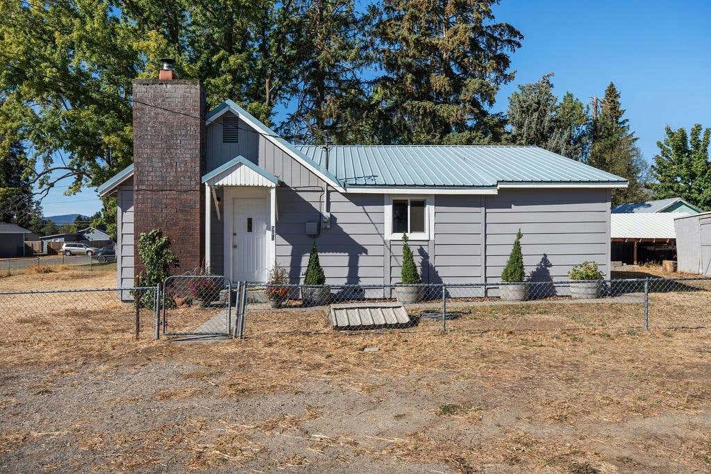 505 N MARGARET AVE, DEER PARK, WA 99006, photo 1 of 40