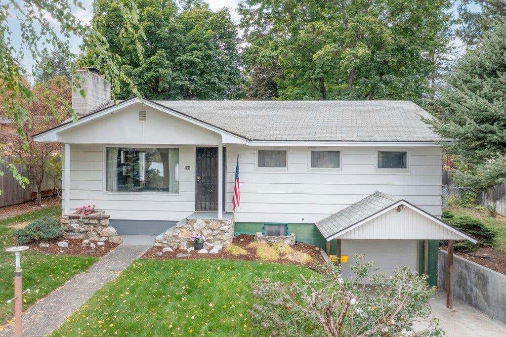 519 N SPOKANE AVE, NEWPORT, WA 99156, photo 1 of 50