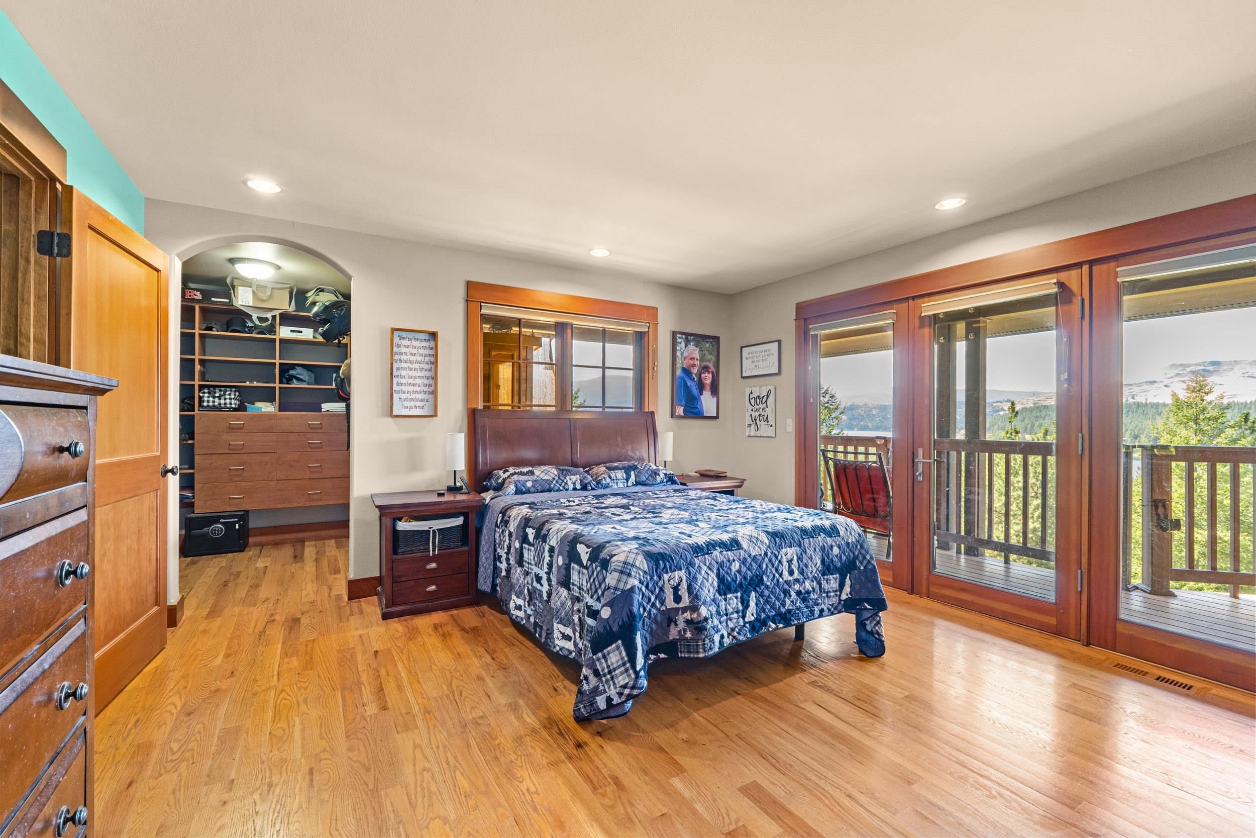 Evans, Washington, 99126, United States, 4 Bedrooms Bedrooms, ,4 BathroomsBathrooms,Residential,Active,1904176