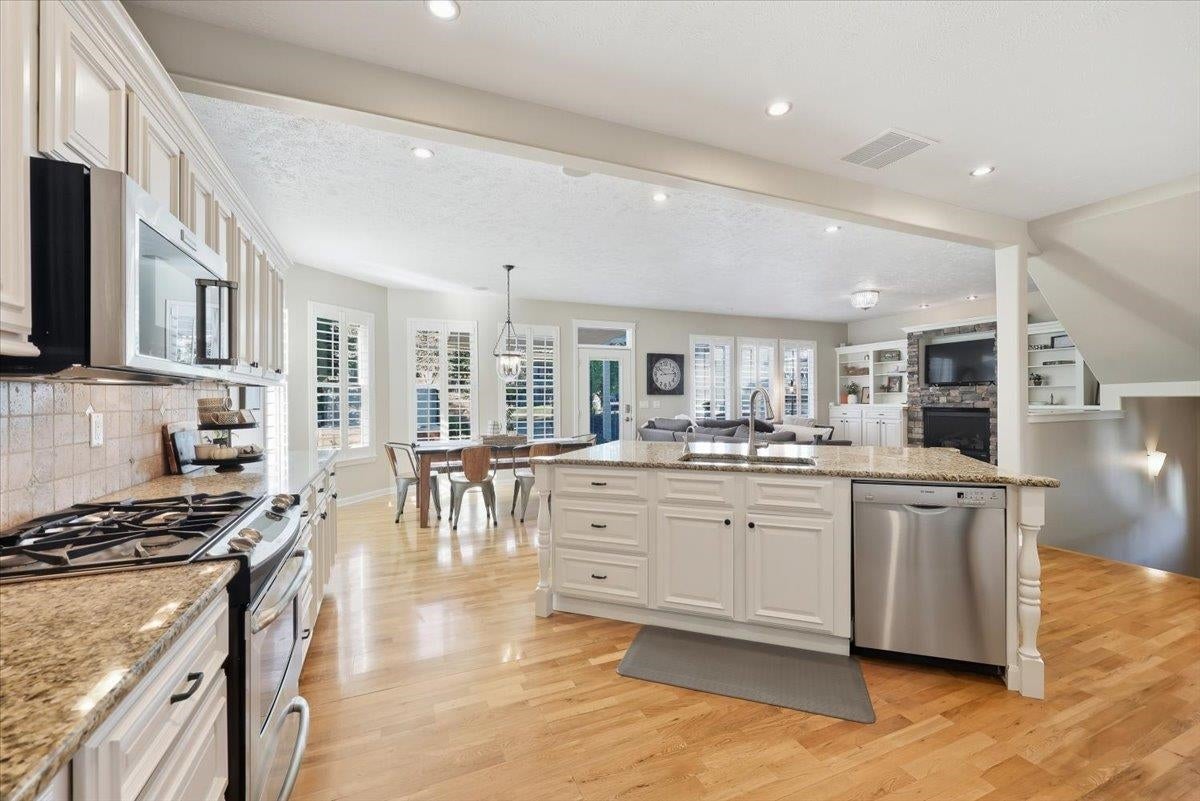 Liberty Lake, Washington, 99019, United States, 3 Bedrooms Bedrooms, ,4 BathroomsBathrooms,Residential,Active,1962169