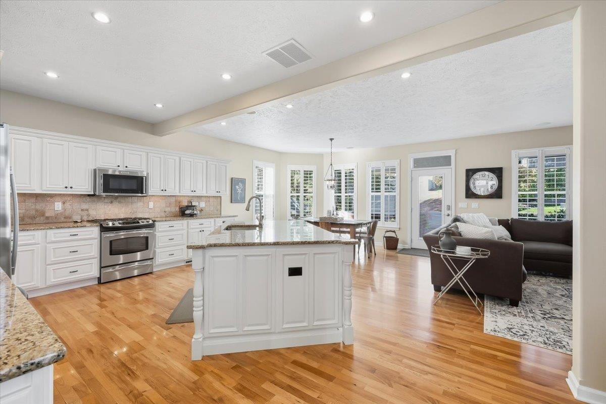 Liberty Lake, Washington, 99019, United States, 3 Bedrooms Bedrooms, ,4 BathroomsBathrooms,Residential,Active,1962169