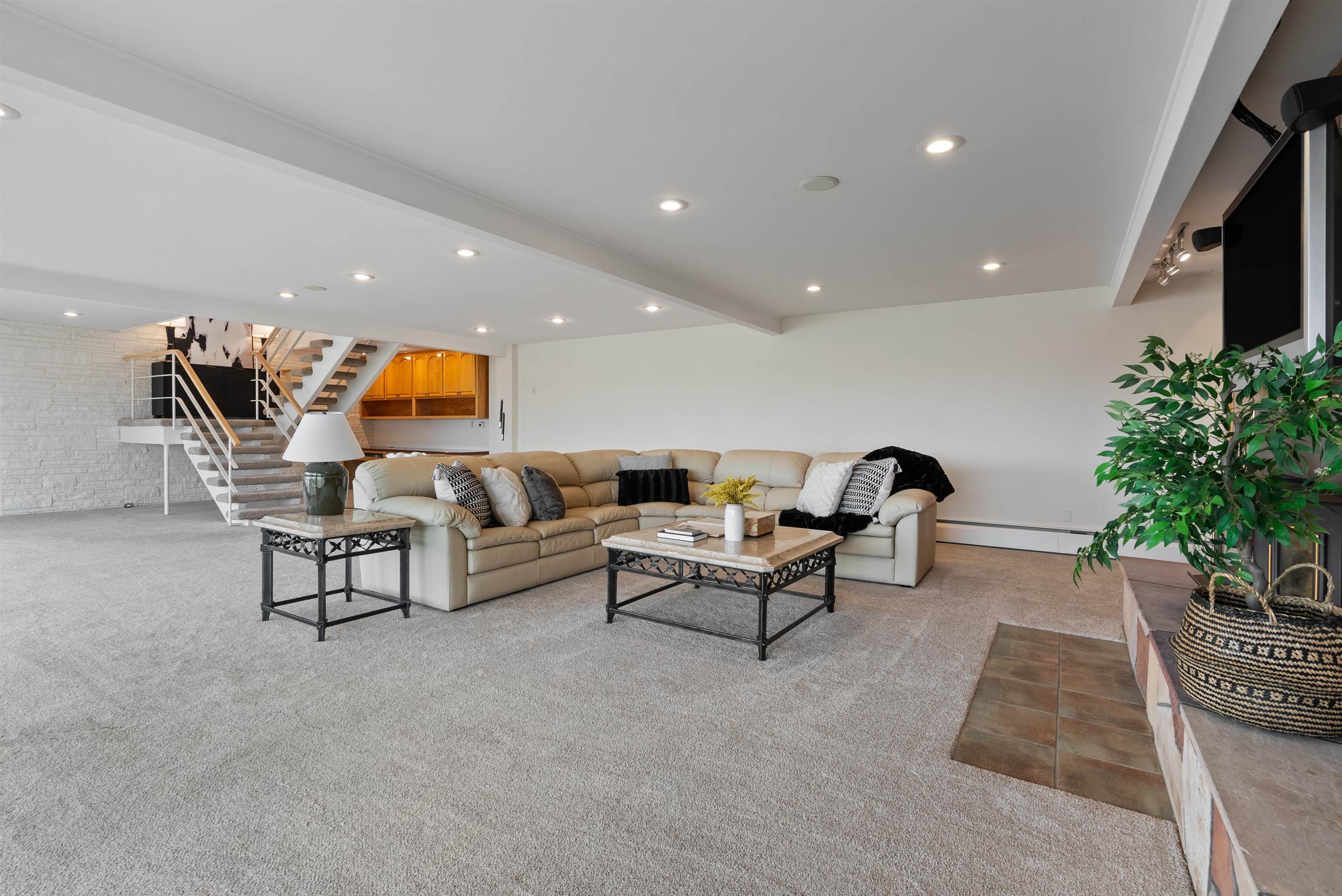 Spokane, Washington, 99216, United States, 4 Bedrooms Bedrooms, ,4 BathroomsBathrooms,Residential,Active,1823937