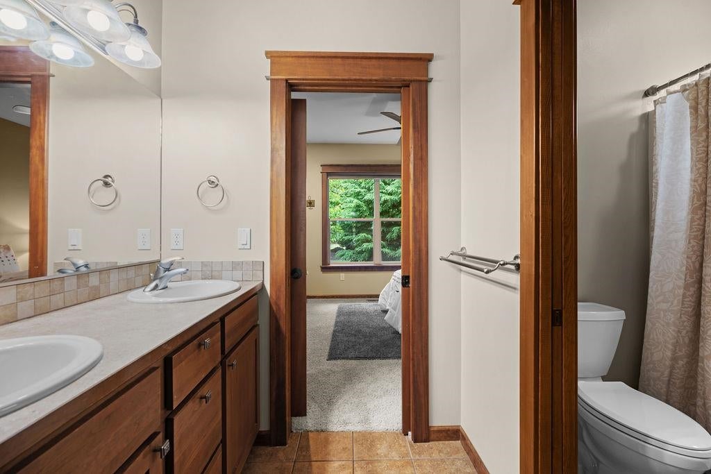 Spokane, Washington, 99208, United States, 5 Bedrooms Bedrooms, ,4 BathroomsBathrooms,Residential,Active,1997606