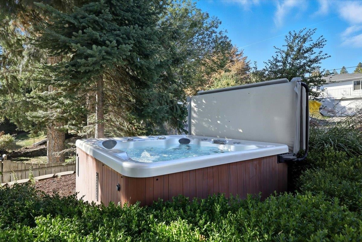 Liberty Lake, Washington, 99019, United States, 3 Bedrooms Bedrooms, ,4 BathroomsBathrooms,Residential,Active,1962169