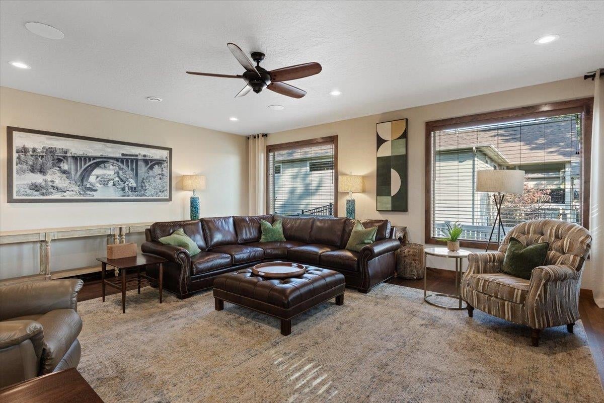 Spokane, Washington, 99206, United States, 3 Bedrooms Bedrooms, ,3 BathroomsBathrooms,Residential,Active,1941130