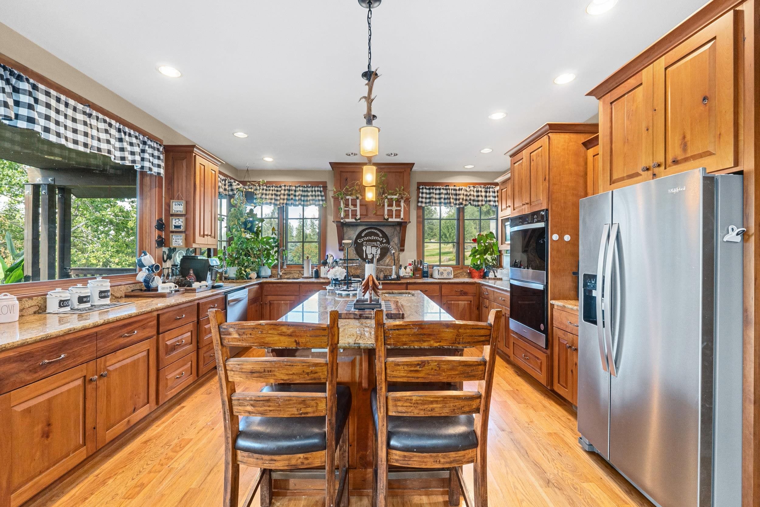 Evans, Washington, 99126, United States, 4 Bedrooms Bedrooms, ,4 BathroomsBathrooms,Residential,Active,1904176