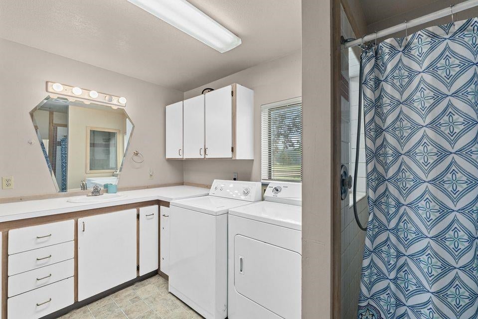 Colville, Washington, 99114, United States, ,1 BathroomBathrooms,Residential,Active,1820847