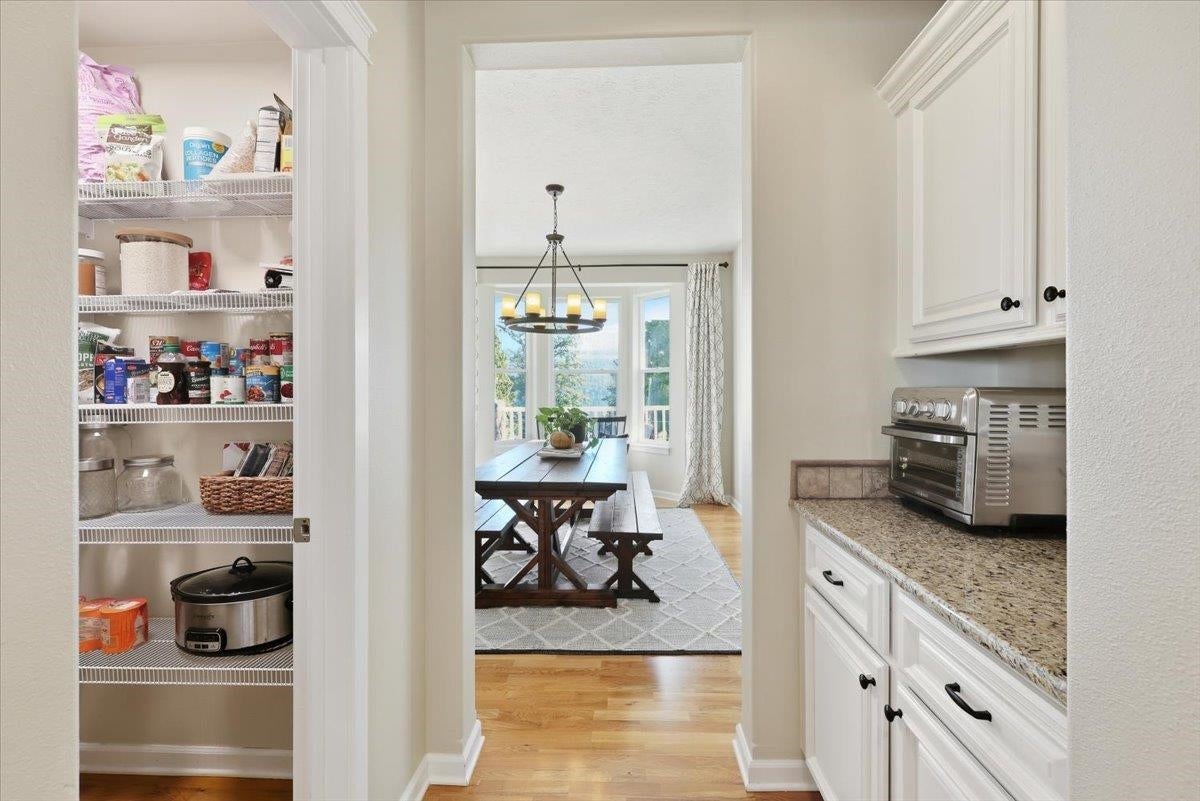 Liberty Lake, Washington, 99019, United States, 3 Bedrooms Bedrooms, ,4 BathroomsBathrooms,Residential,Active,1962169