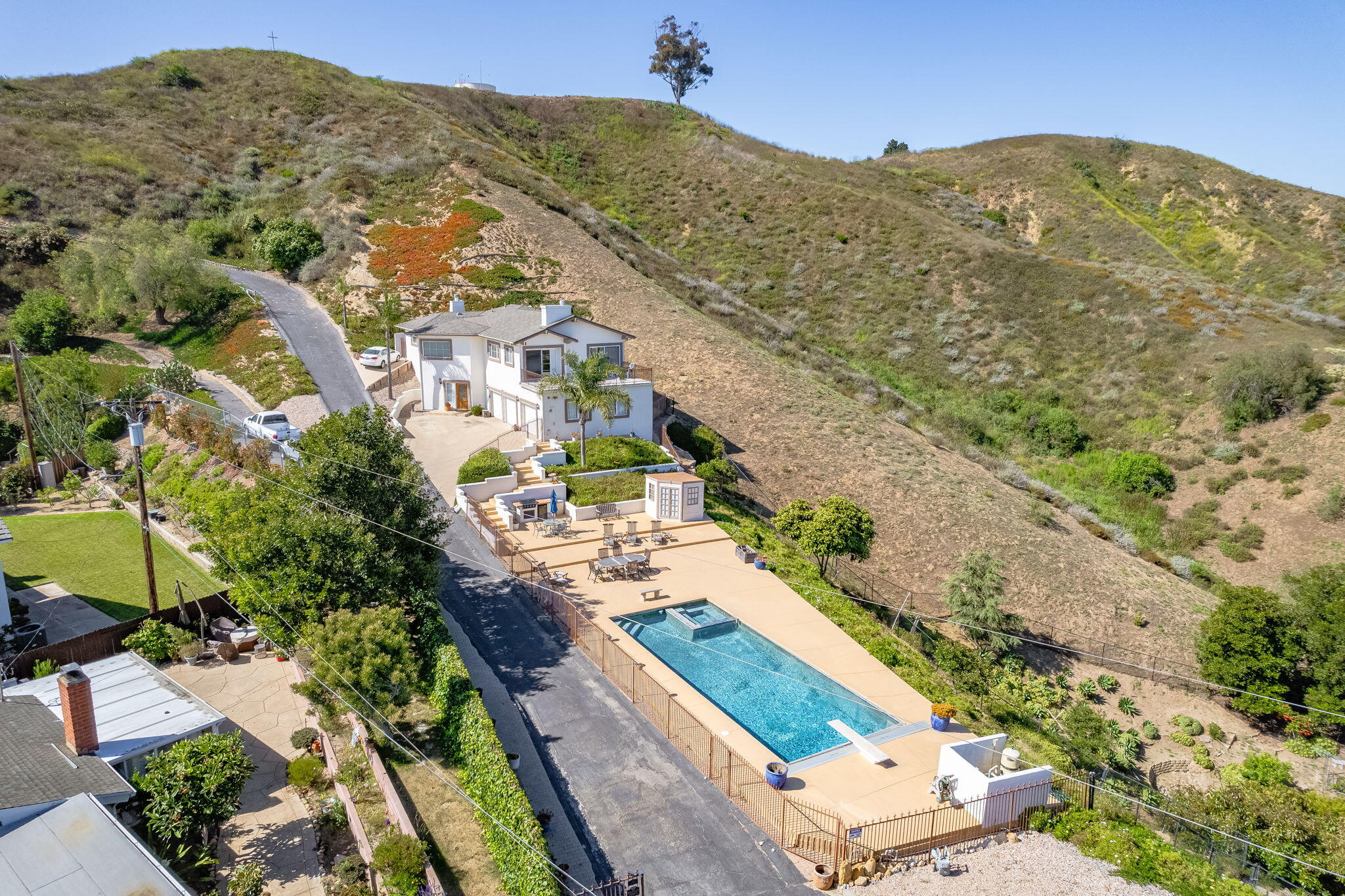 Ventura, California, 93003, United States, 4 Bedrooms Bedrooms, ,3 BathroomsBathrooms,Residential,Active,2010582