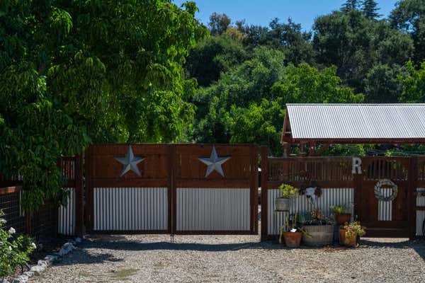 2480 GRAND AVE, LOS OLIVOS, CA 93441, photo 3 of 28