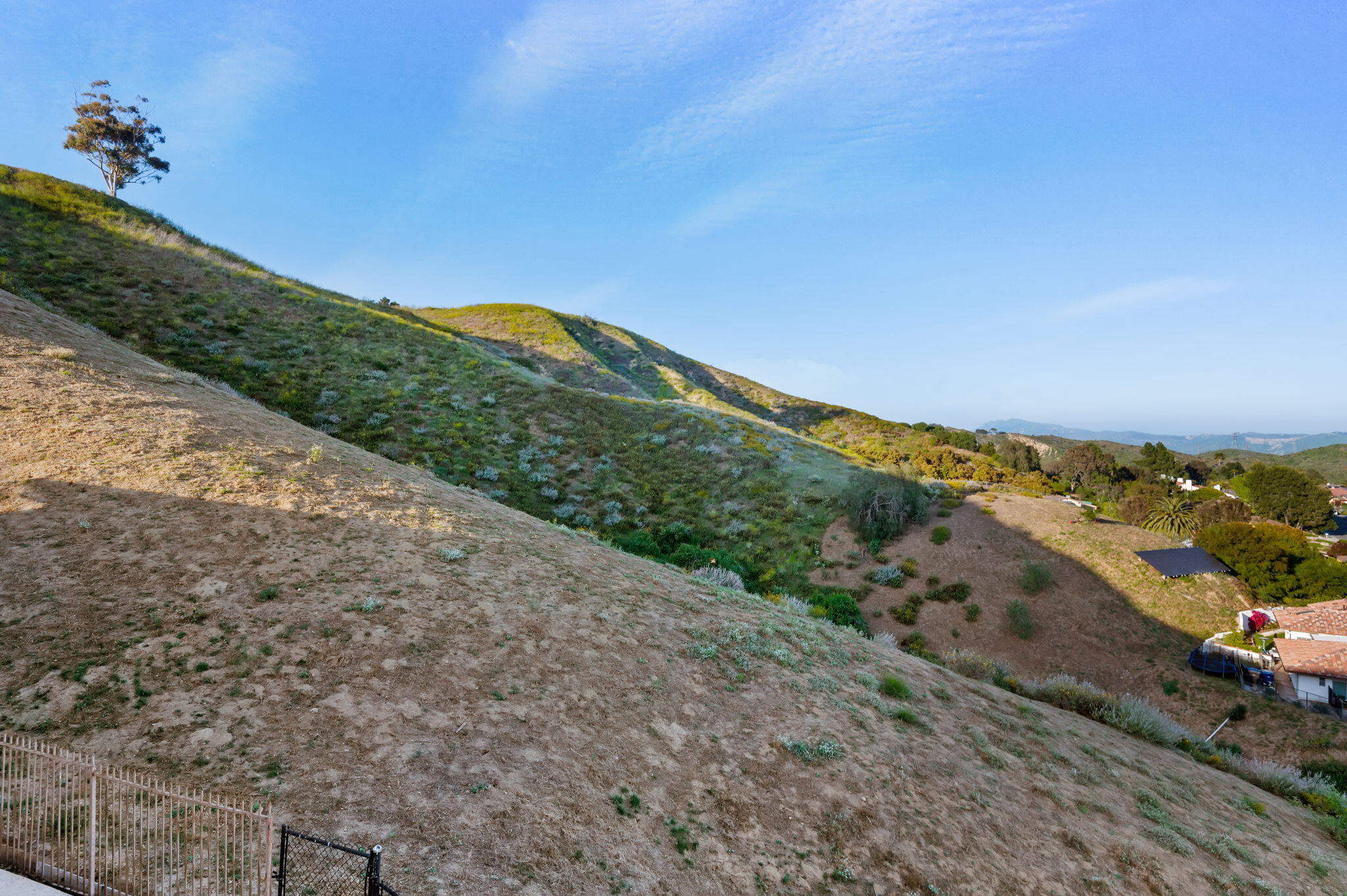 Ventura, California, 93003, United States, 4 Bedrooms Bedrooms, ,3 BathroomsBathrooms,Residential,Active,2010582