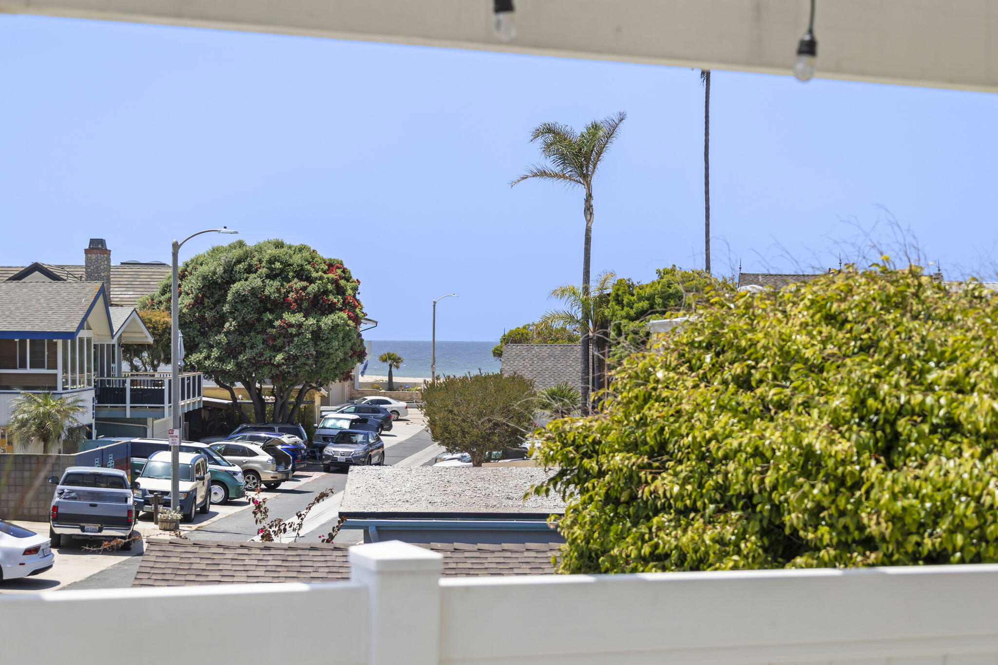 Ventura, California, 93001, United States, 3 Bedrooms Bedrooms, ,3 BathroomsBathrooms,Residential,Active,1914778