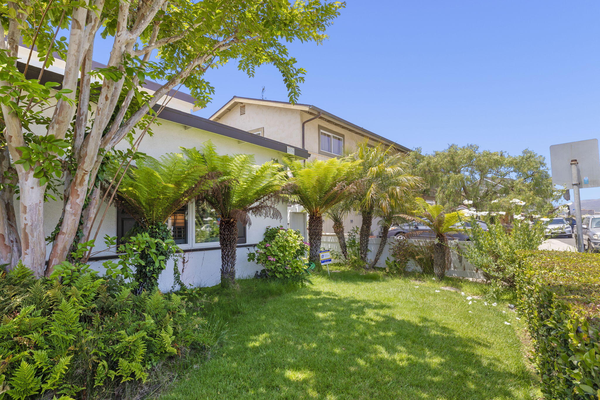 Ventura, California, 93001, United States, 3 Bedrooms Bedrooms, ,3 BathroomsBathrooms,Residential,Active,1914778