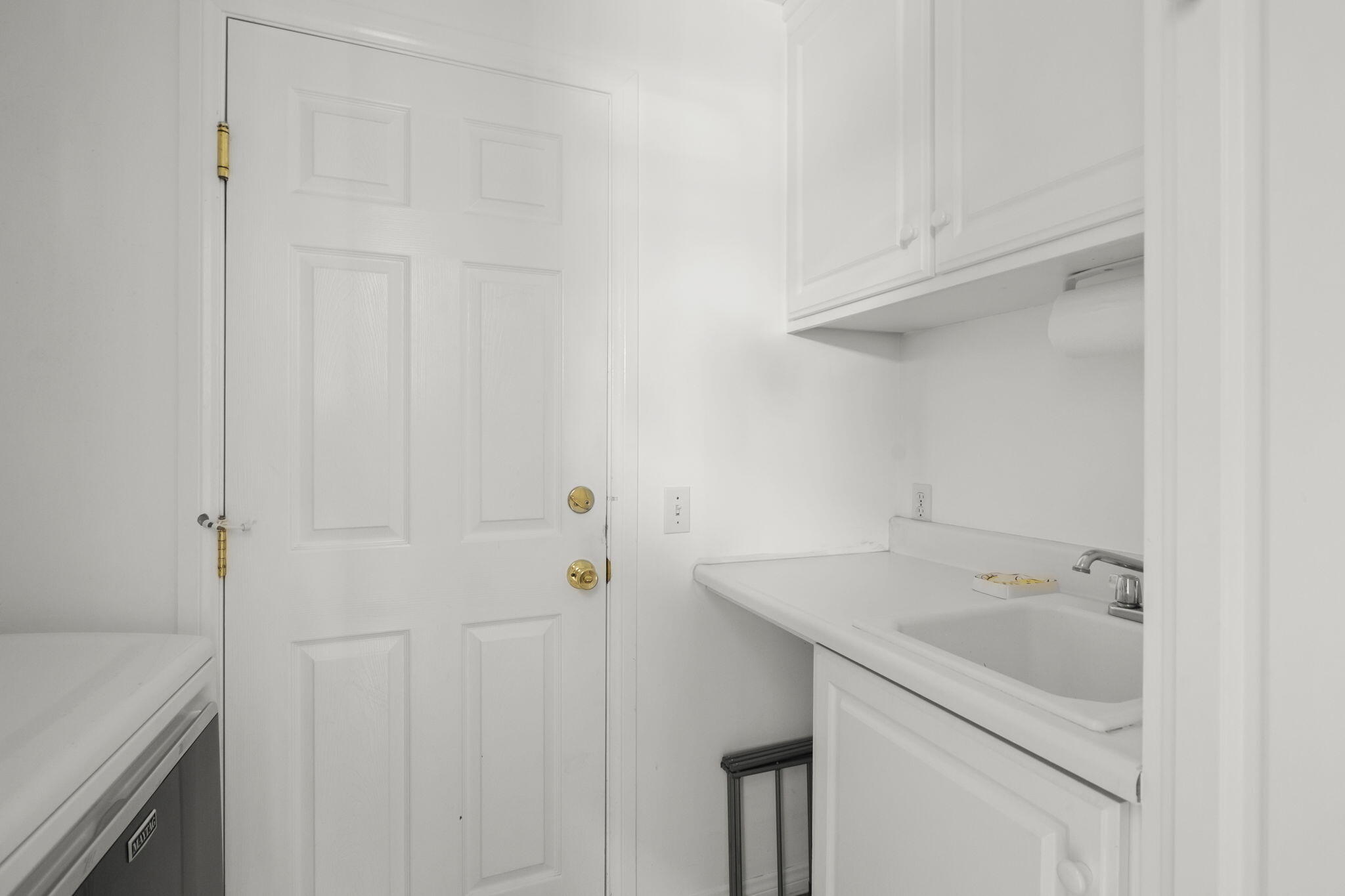 Ventura, California, 93001, United States, 3 Bedrooms Bedrooms, ,3 BathroomsBathrooms,Residential,Active,1914778