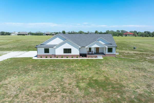 1800 S BONANZA CIR, GARDEN PLAIN, KS 67050 - Image 1