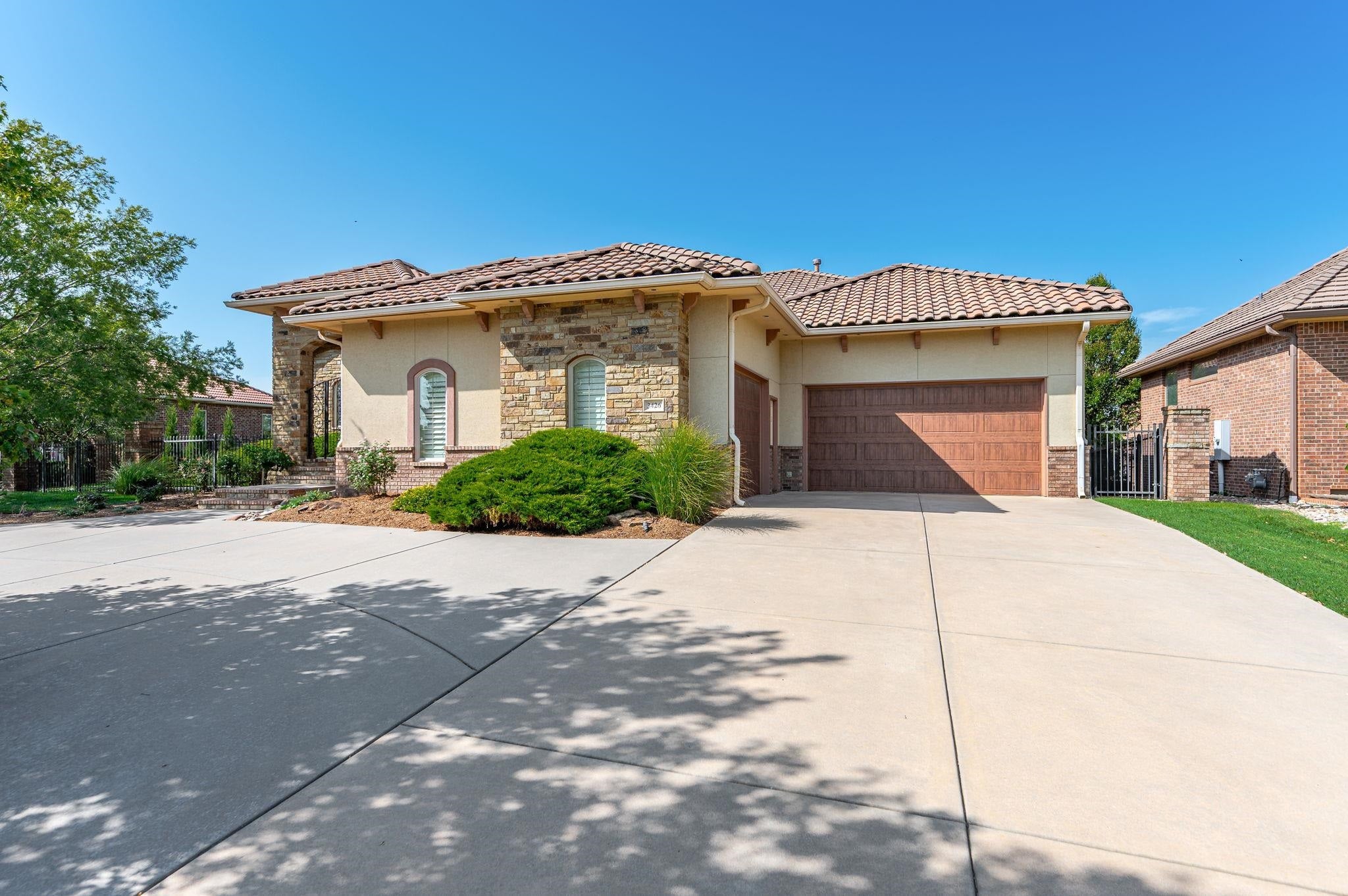 Wichita, Kansas, 67205, United States, 5 Bedrooms Bedrooms, ,5 BathroomsBathrooms,Residential,Active,1922331