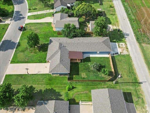 415 CIRCLE DR, BURRTON, KS 67020, photo 1 of 28