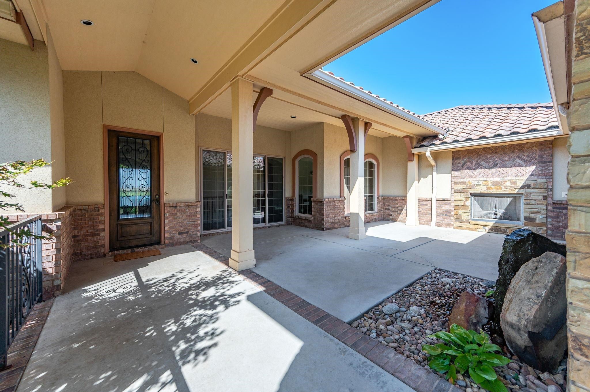 Wichita, Kansas, 67205, United States, 5 Bedrooms Bedrooms, ,5 BathroomsBathrooms,Residential,Active,1922331