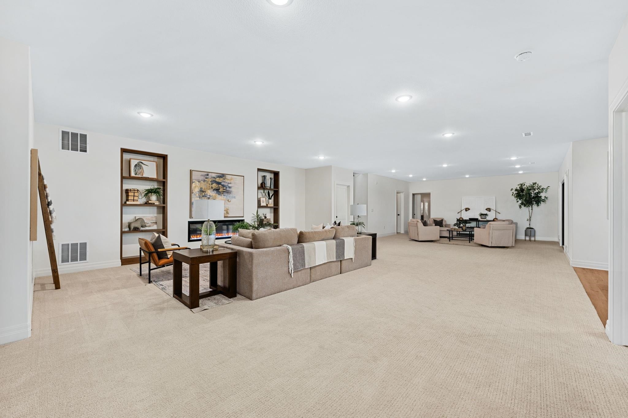 Maize, Kansas, 67101, United States, 6 Bedrooms Bedrooms, ,5 BathroomsBathrooms,Residential,Active,2015425