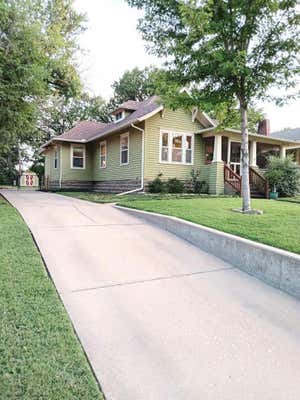 209 W 9TH ST, NEWTON, KS 67114, photo 2 of 30