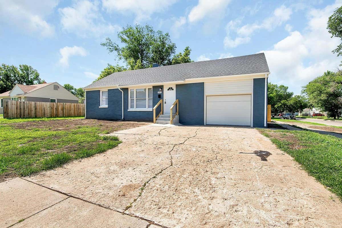 5501 E FUNSTON ST, WICHITA, KS 67218, photo 1 of 34