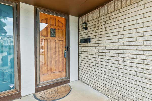 641 N WOODLAWN ST APT 2, WICHITA, KS 67208, photo 2 of 36