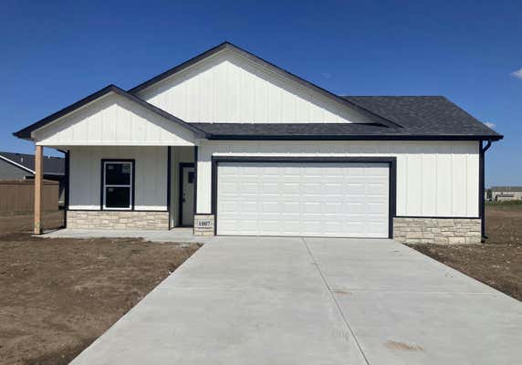 1007 EASTLINKS CT, MCPHERSON, KS 67460 - Image 1