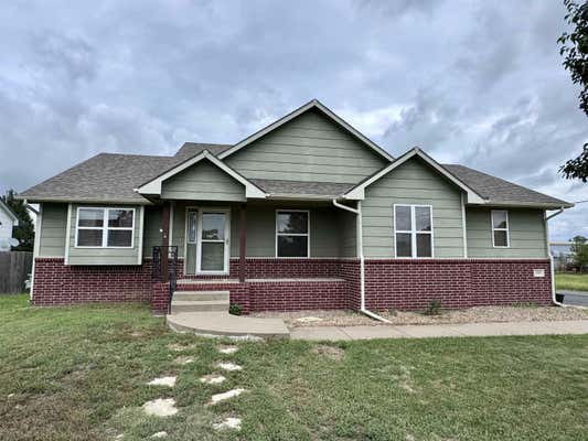 400 MEADOWLARK DR, EL DORADO, KS 67042 - Image 1