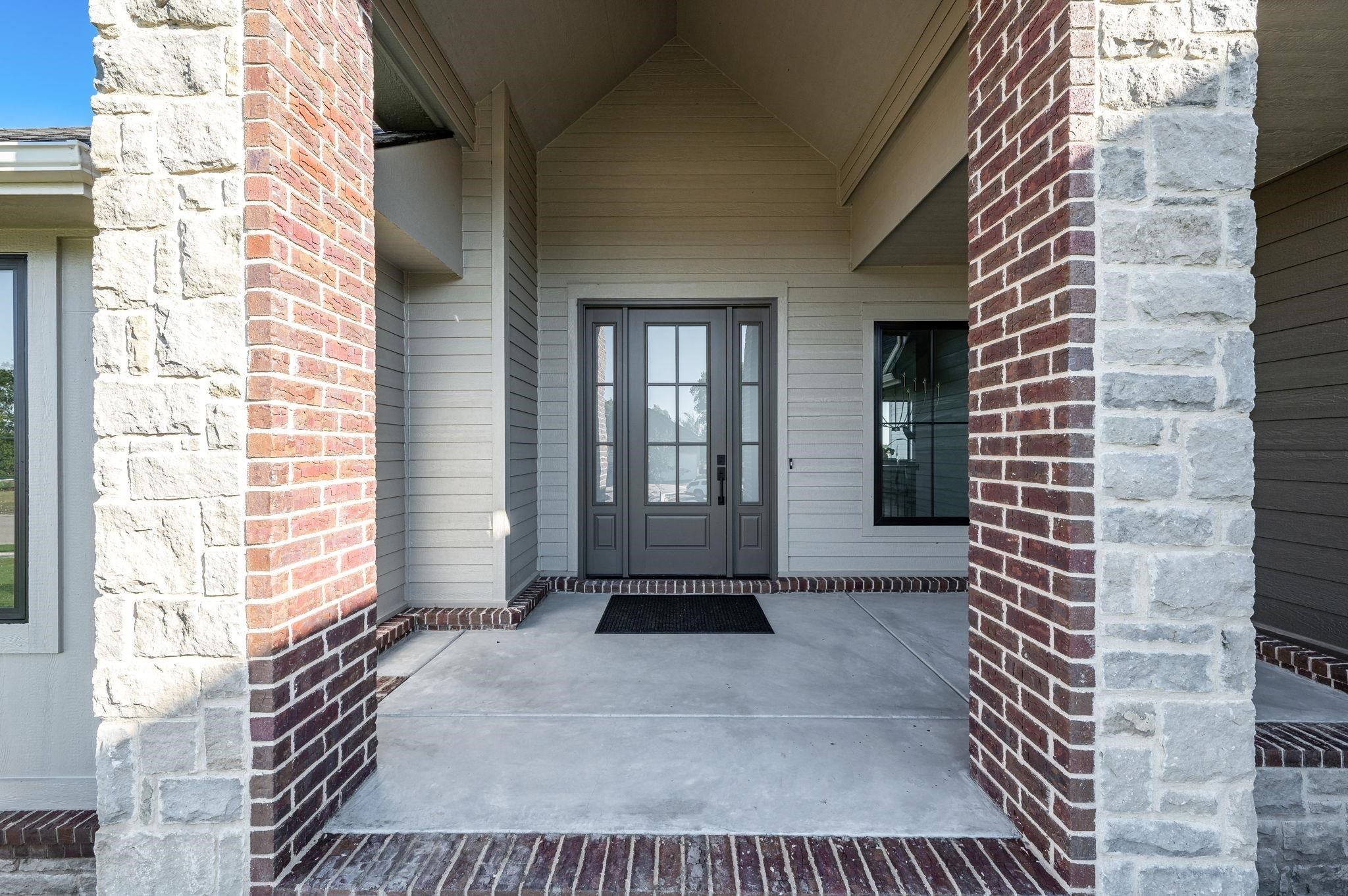 Maize, Kansas, 67101, United States, 6 Bedrooms Bedrooms, ,5 BathroomsBathrooms,Residential,Active,2015425