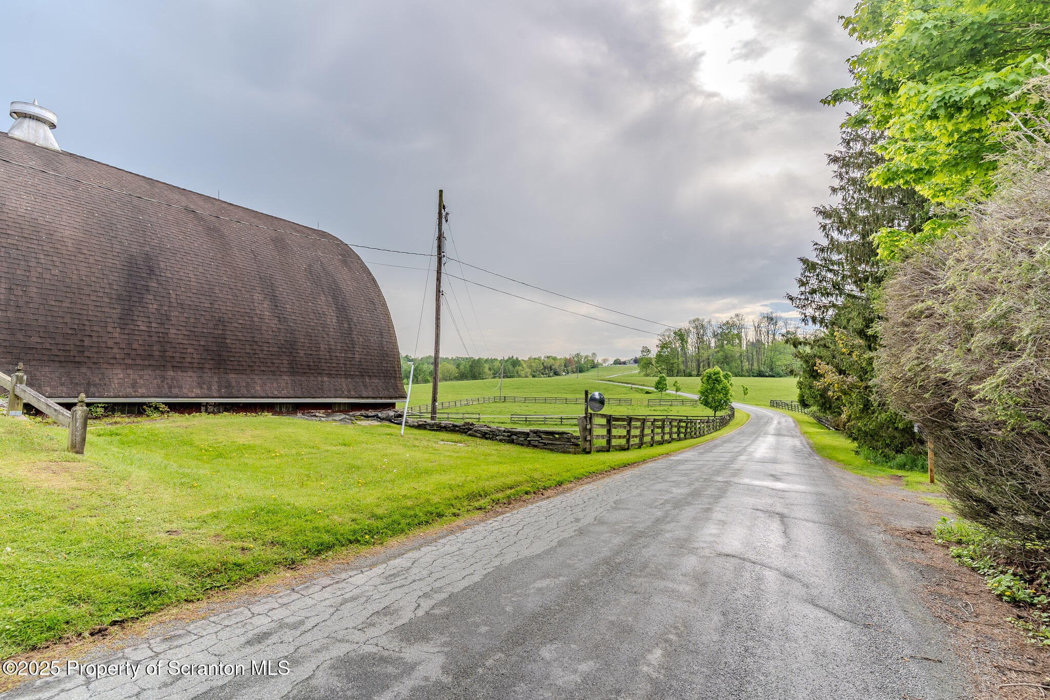 Honesdale, Pennsylvania, 18431, United States, ,4 BathroomsBathrooms,Residential,Active,1860241