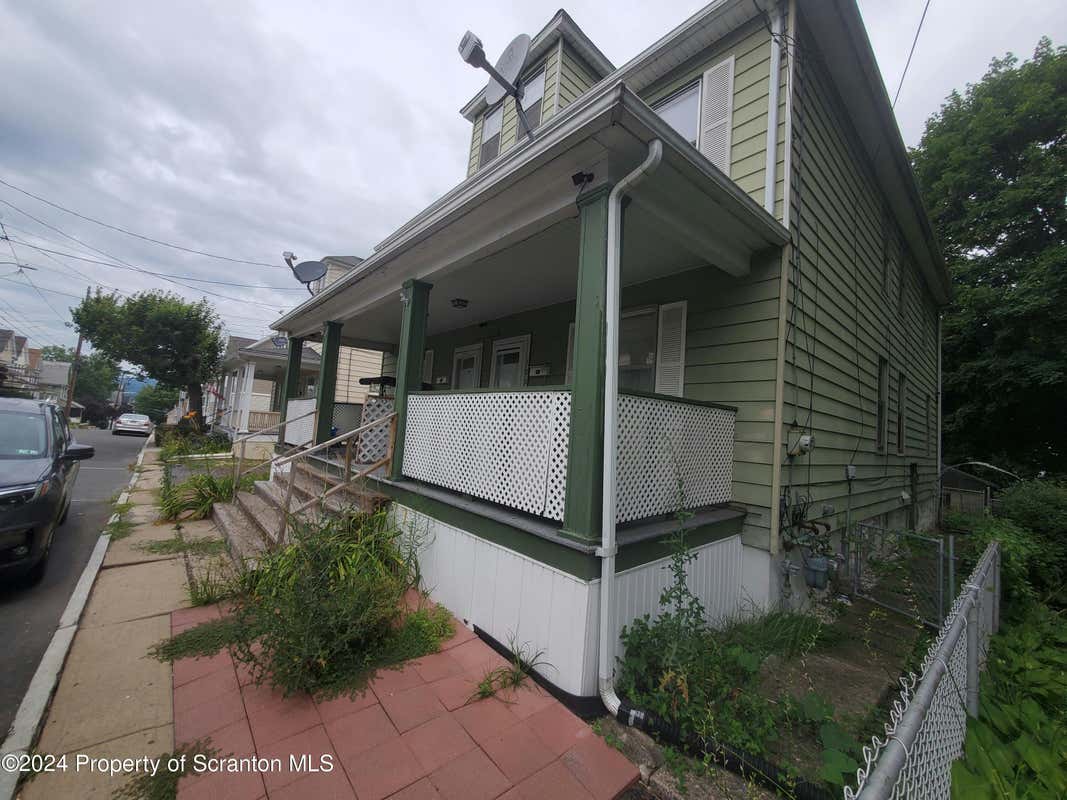 120 MCCARRAGHER ST, WILKES-BARRE, PA 18702, photo 1 of 40