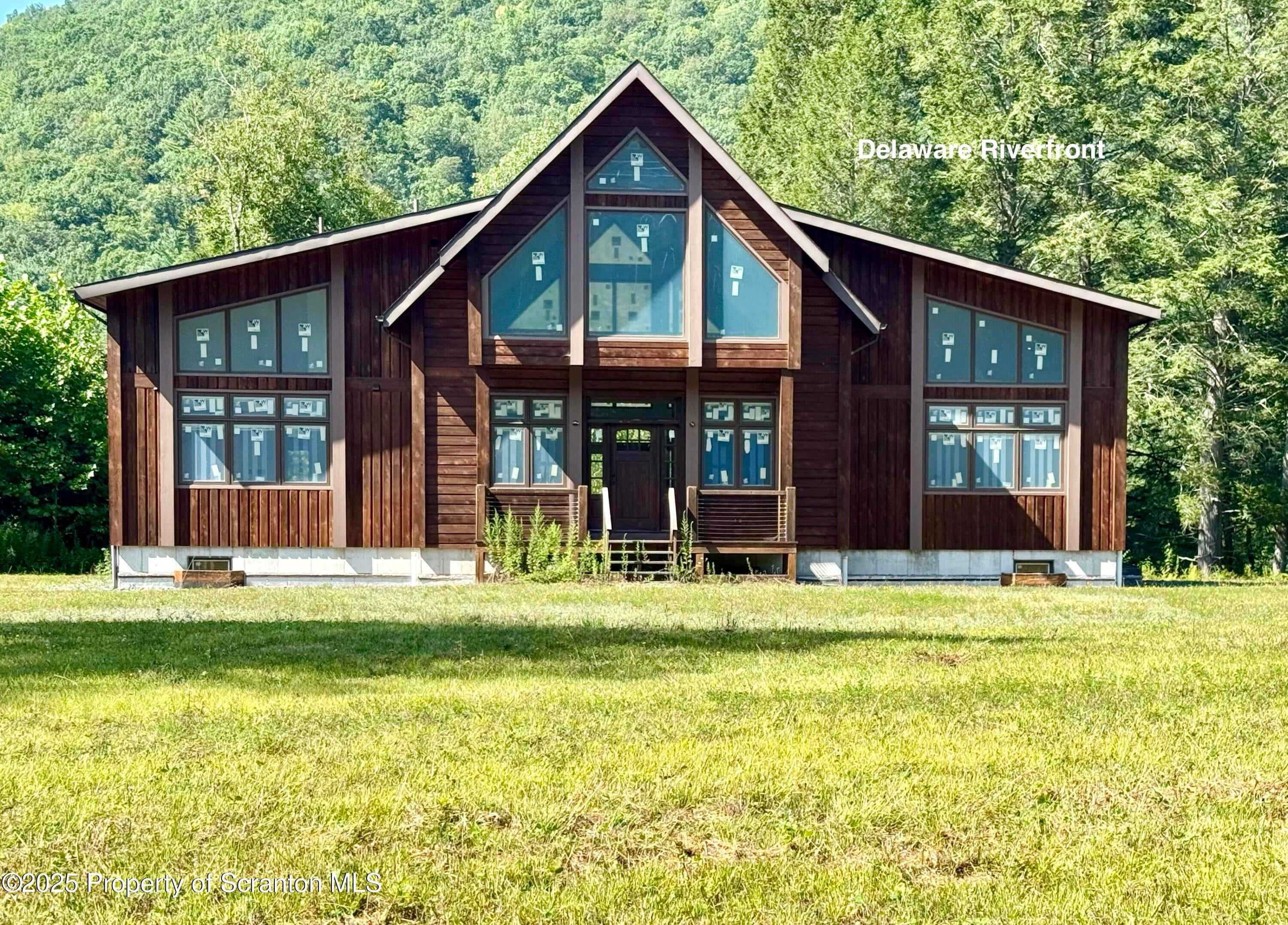 Equinunk, Pennsylvania, 18417, United States, 3 Bedrooms Bedrooms, ,3 BathroomsBathrooms,Residential,Active,1922535