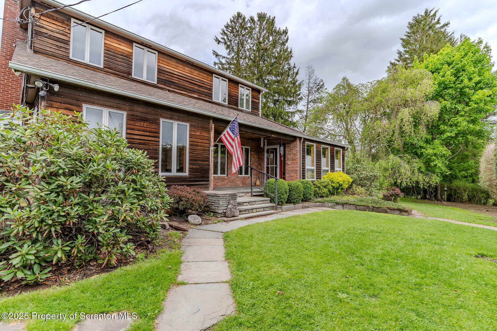 Honesdale, Pennsylvania, 18431, United States, ,4 BathroomsBathrooms,Residential,Active,1860241