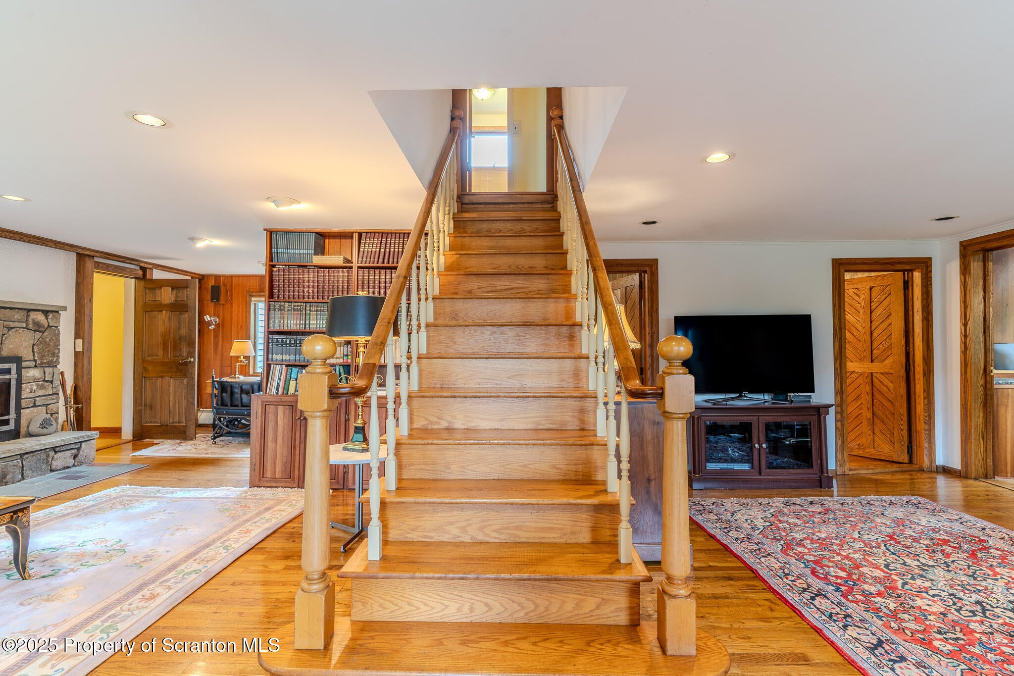 Honesdale, Pennsylvania, 18431, United States, ,4 BathroomsBathrooms,Residential,Active,1860241