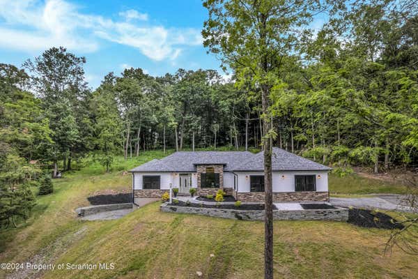 29 SPOTT CIR, TUNKHANNOCK, PA 18657 - Image 1