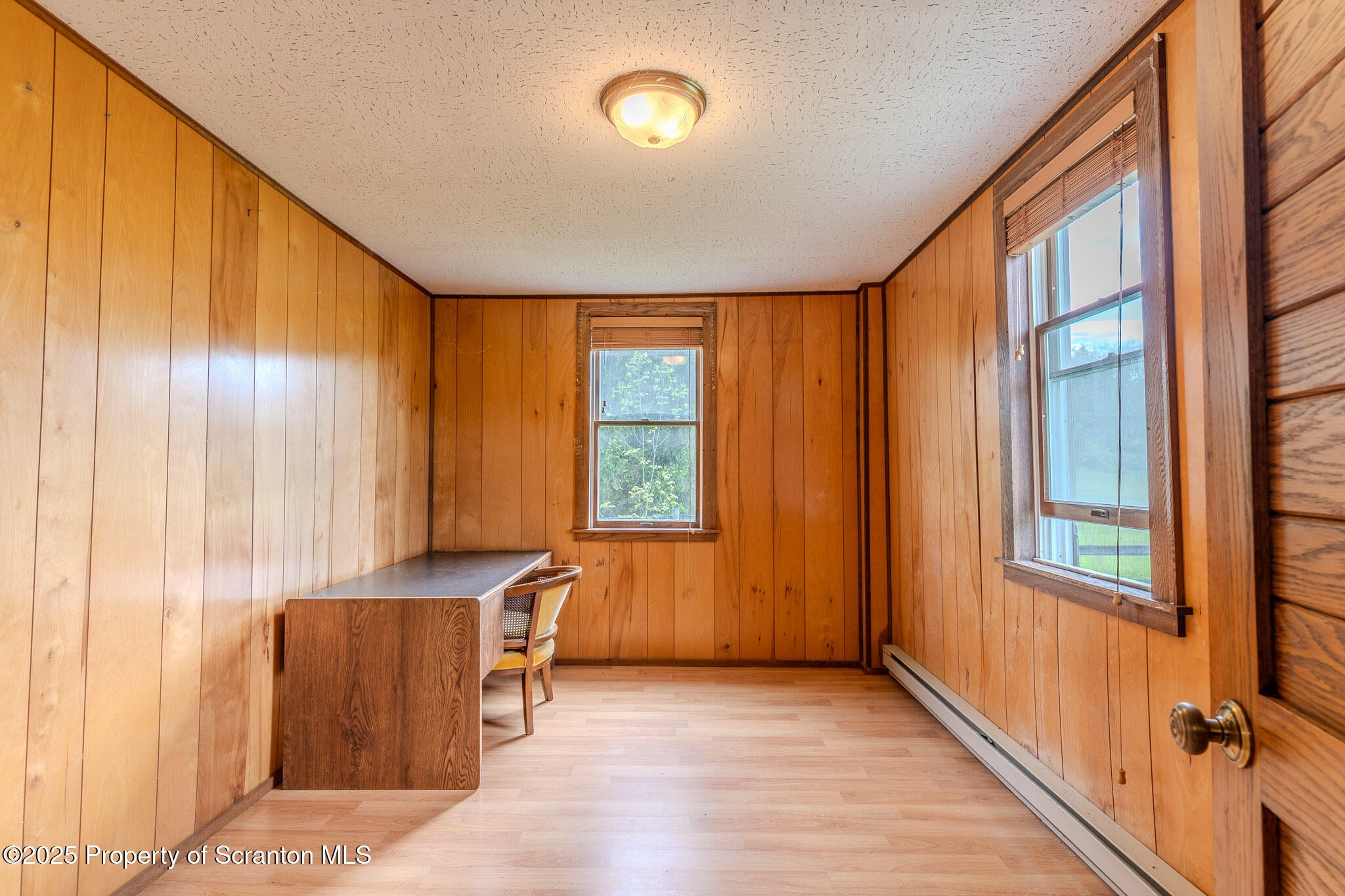 Honesdale, Pennsylvania, 18431, United States, ,4 BathroomsBathrooms,Residential,Active,1860241