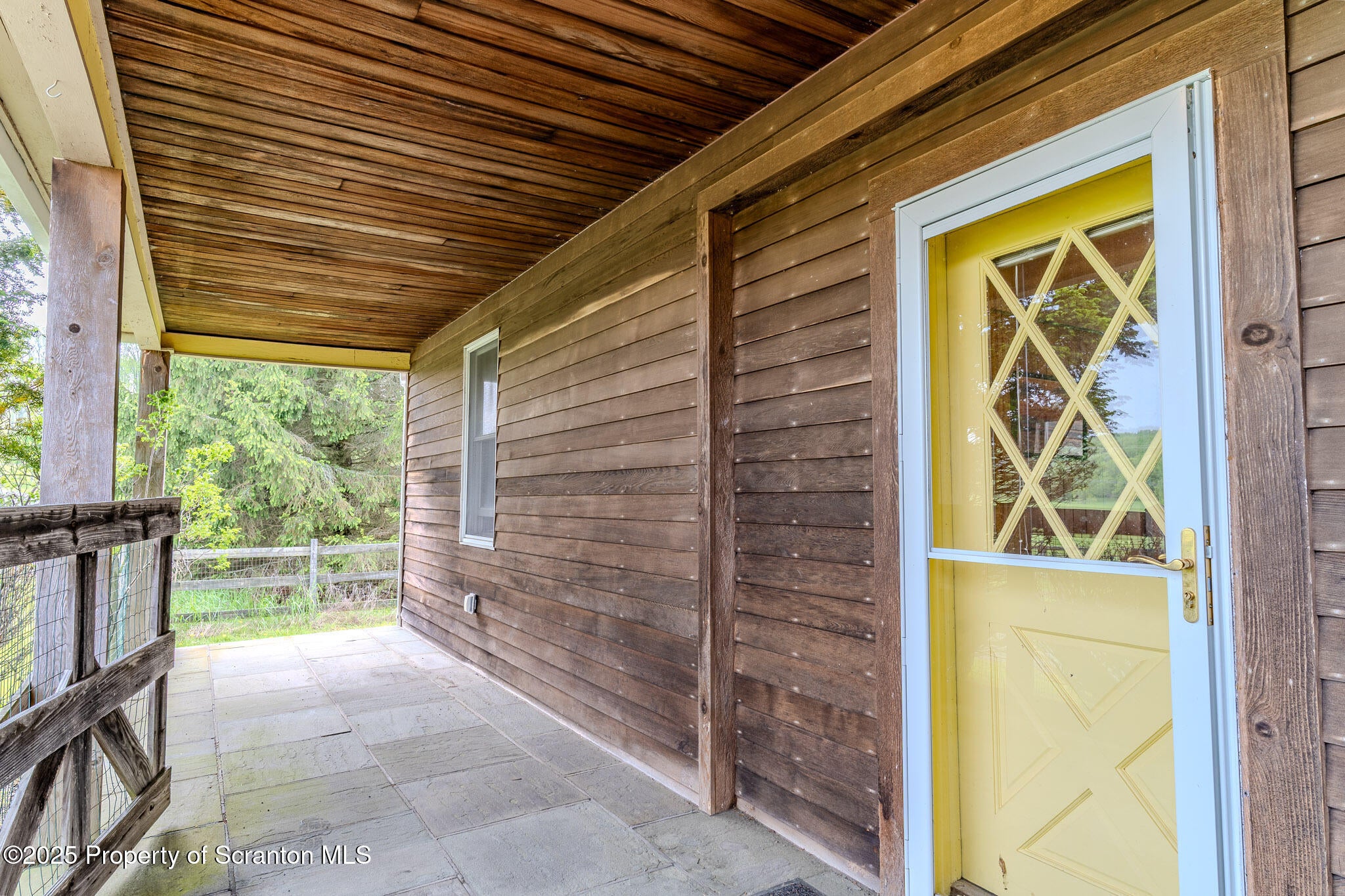 Honesdale, Pennsylvania, 18431, United States, ,4 BathroomsBathrooms,Residential,Active,1860241