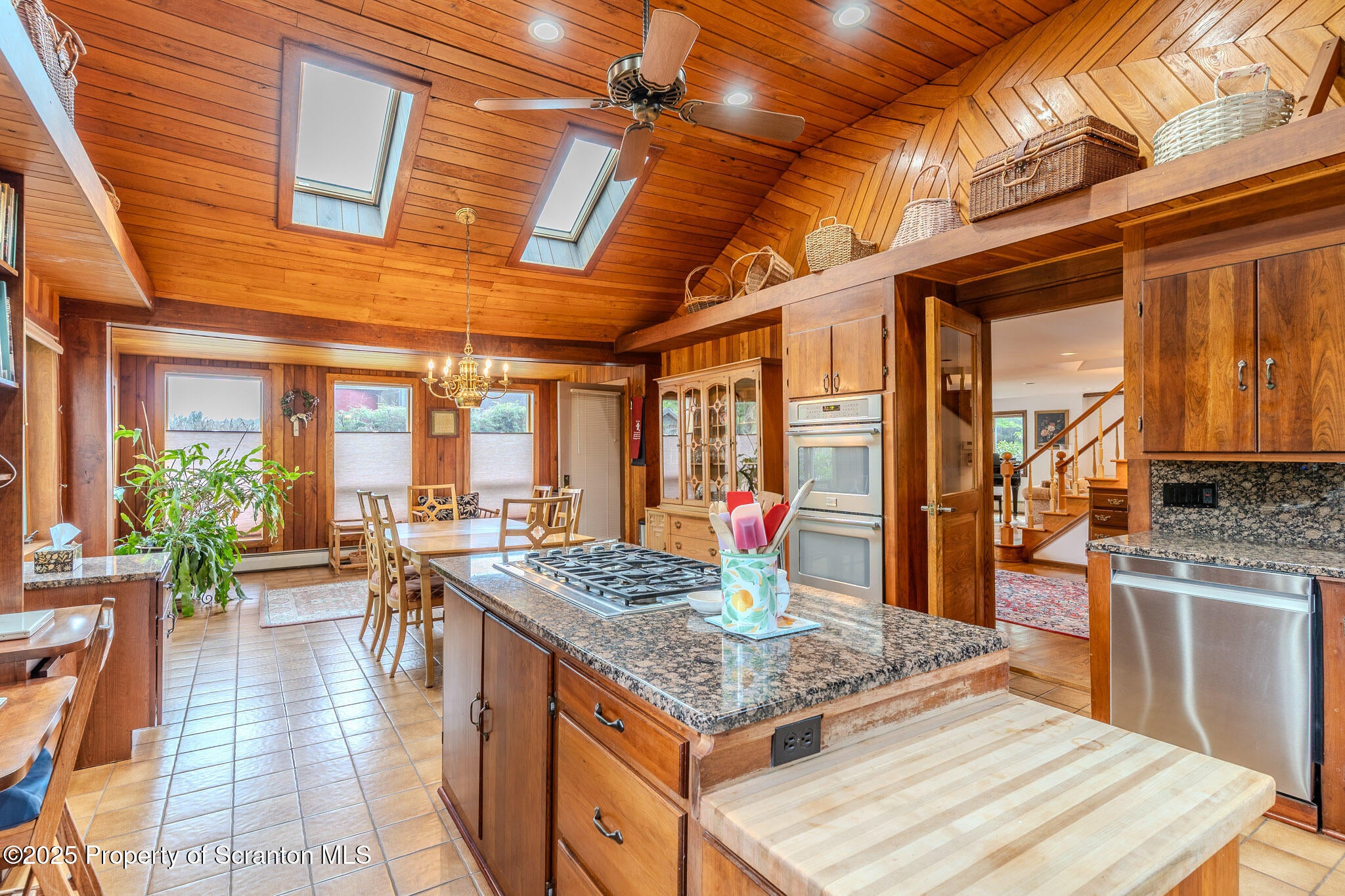 Honesdale, Pennsylvania, 18431, United States, ,4 BathroomsBathrooms,Residential,Active,1860241