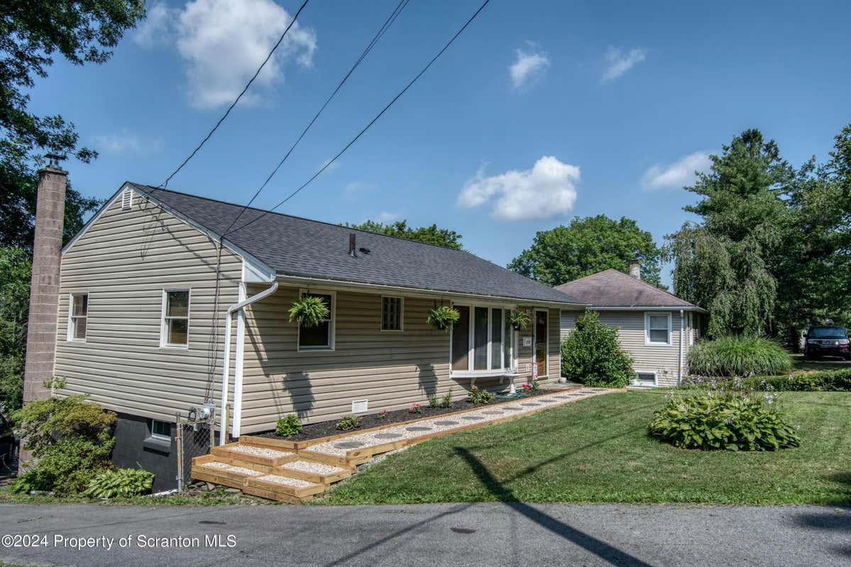 777 S ABINGTON RD, CLARKS SUMMIT, PA 18411, photo 1 of 35