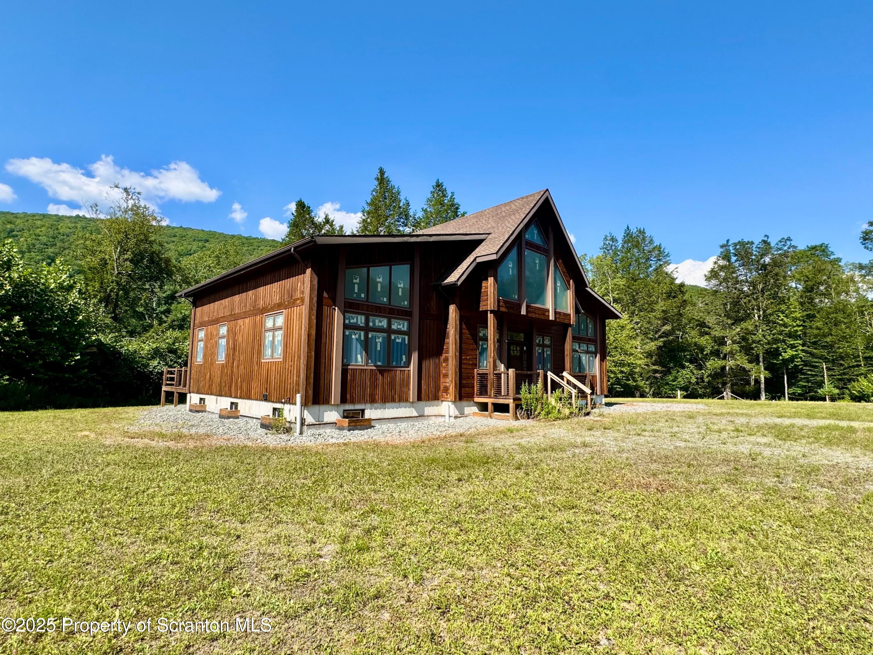 Equinunk, Pennsylvania, 18417, United States, 3 Bedrooms Bedrooms, ,3 BathroomsBathrooms,Residential,Active,1922535