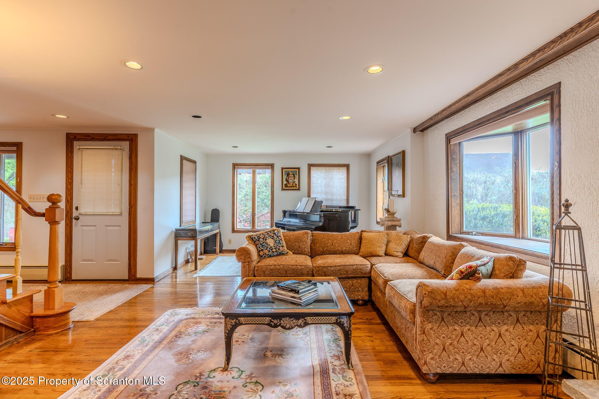 Honesdale, Pennsylvania, 18431, United States, ,4 BathroomsBathrooms,Residential,Active,1860241