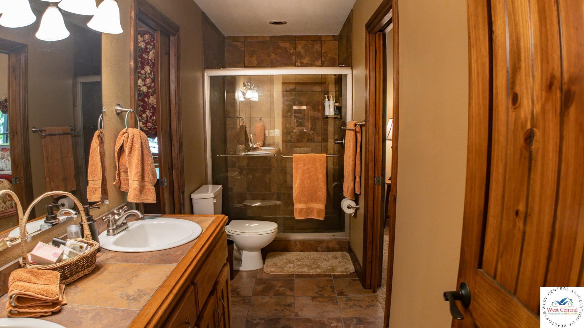Warsaw, Missouri, 65355, United States, 4 Bedrooms Bedrooms, ,4 BathroomsBathrooms,Residential,Active,2044141